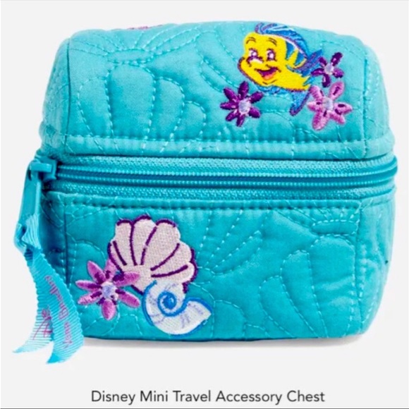 NWT Vera Bradley Little Mermaid Small
Treasure Chest Case Sold Out - Picture 10 of 11
